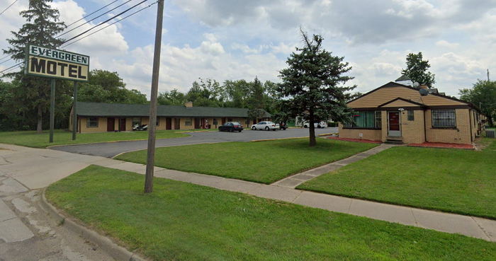 Evergreen Motel - 2019 Street View (newer photo)